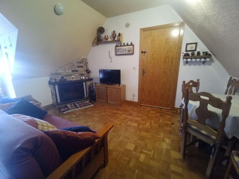 Ferienwohnung Atico En Pleno Pirineo El Pueyo de Jaca Exterior foto